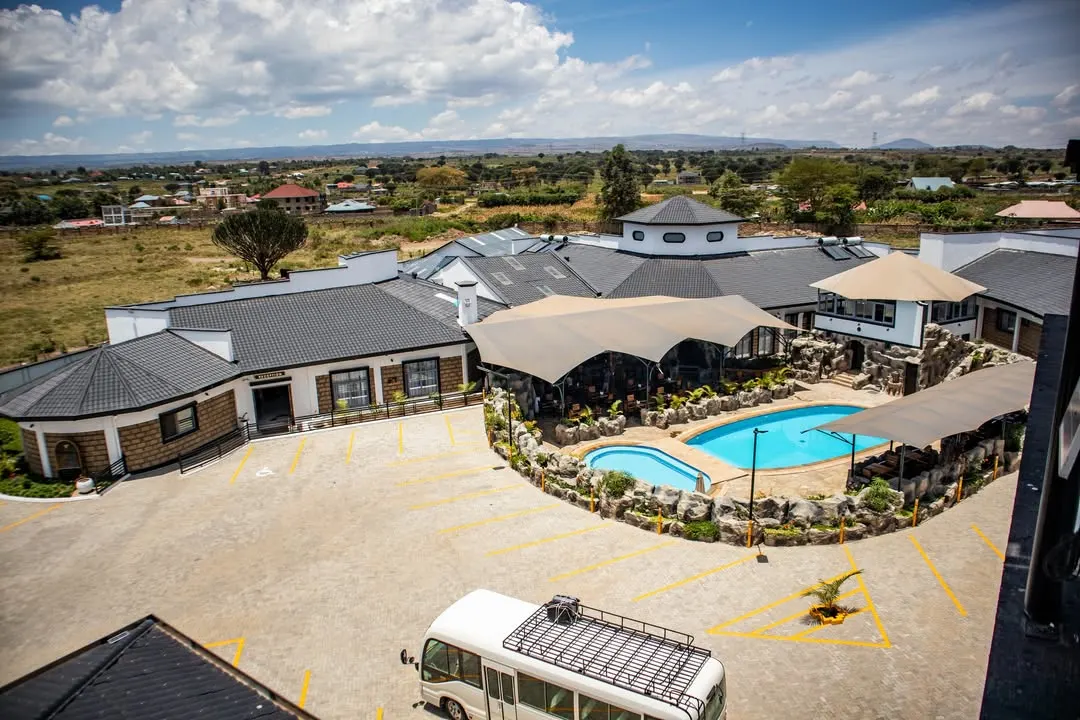 Avian Court Hotel