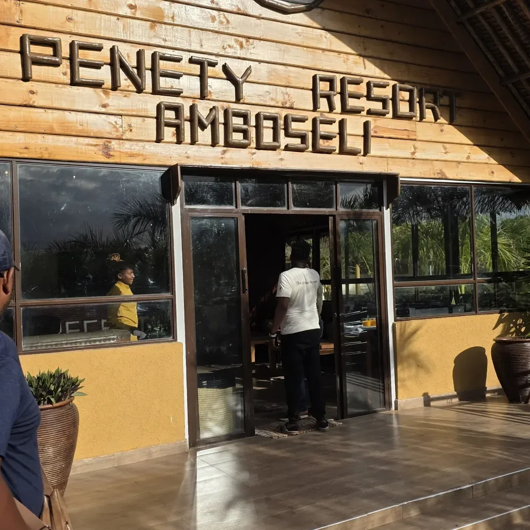 Penety Amboseli Resort