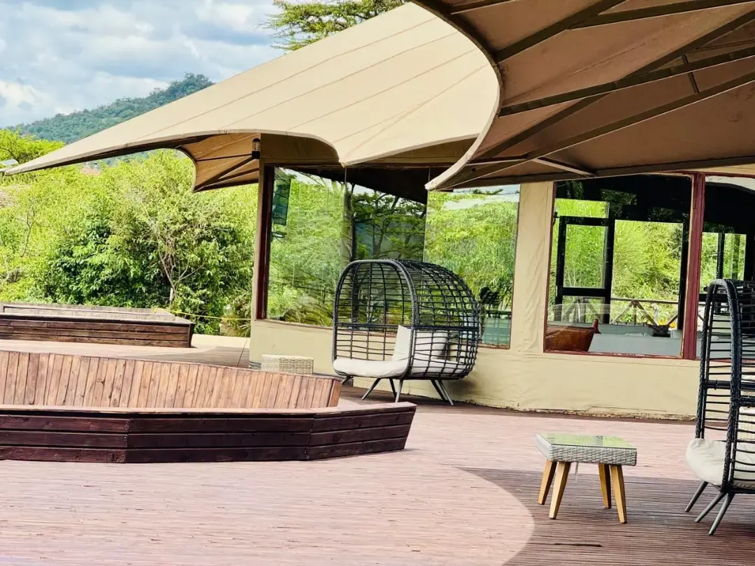 Emayian Luxury Camp